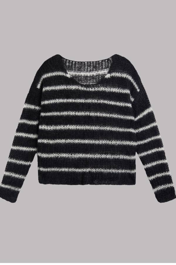 Elegantly Designed Jumper