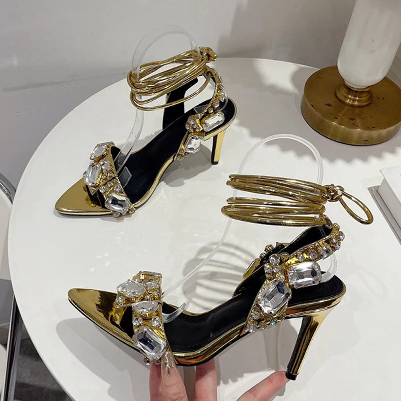 A Vintage Style Heels with Delicate Timeless Details