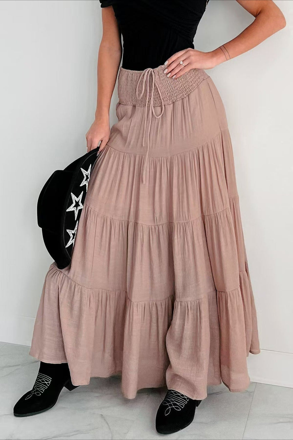 Effortlessly Elegant Garment with a Timeless Design