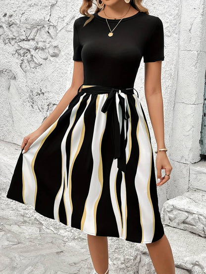 LM | Elegant and trendy dress