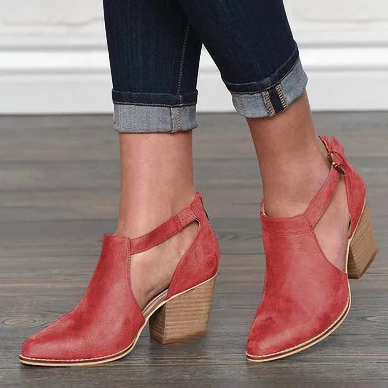 Chic Orthopedic Sandals with Unique Design