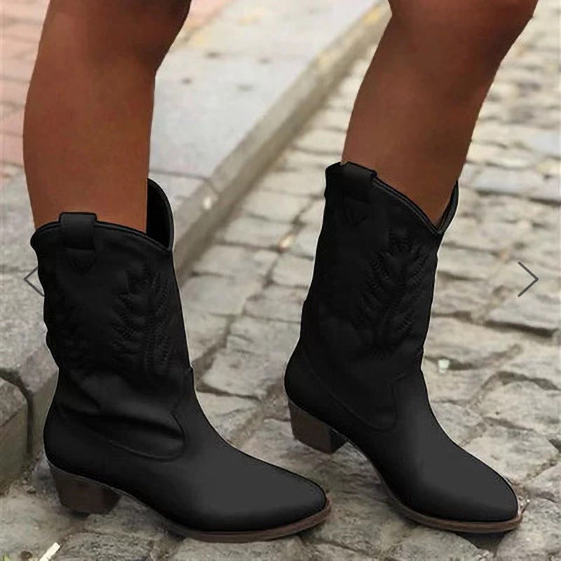 Graceful Orthopedic Boots for Modern Look