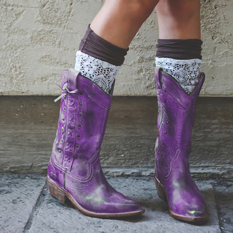 Graceful Orthopedic Boots for Modern Look