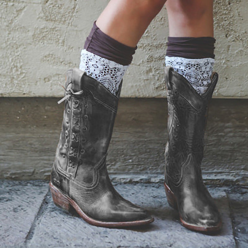 Graceful Orthopedic Boots for Modern Look