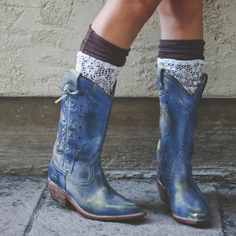 Graceful Orthopedic Boots for Modern Look