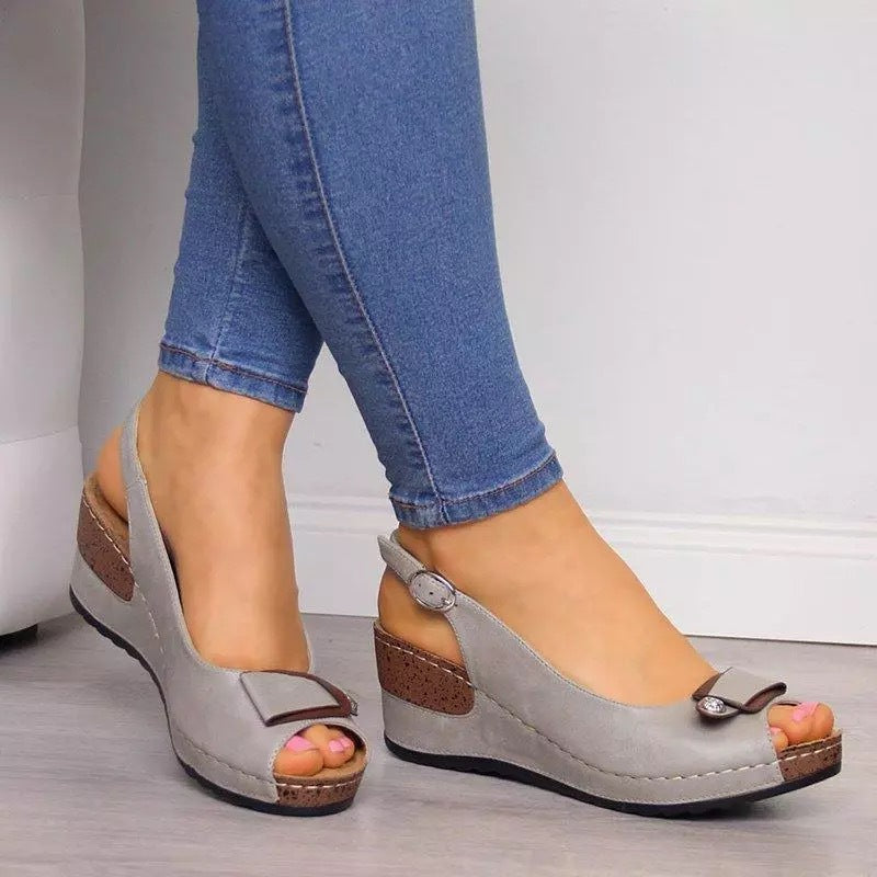 Chic Orthopedic Sandals with Unique Design