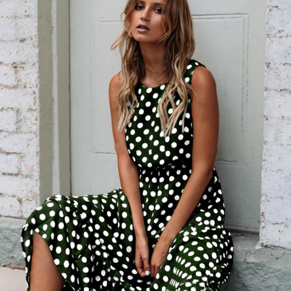 Timeless Vintage Style Garment
