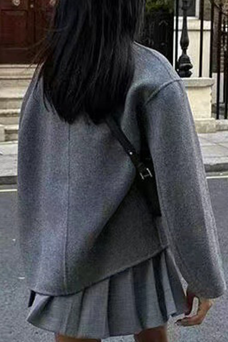 LM | Timeless and elegant garment