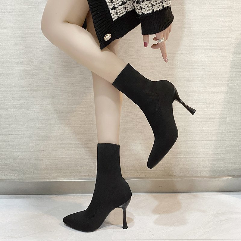 Graceful Orthopedic Boots for Modern Look