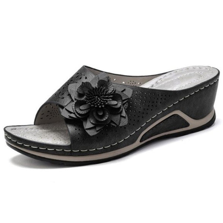 Classic Orthopedic Sandals with Timeless Style