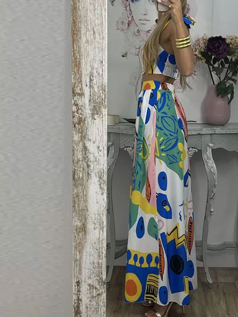 Gracefully Designed Top