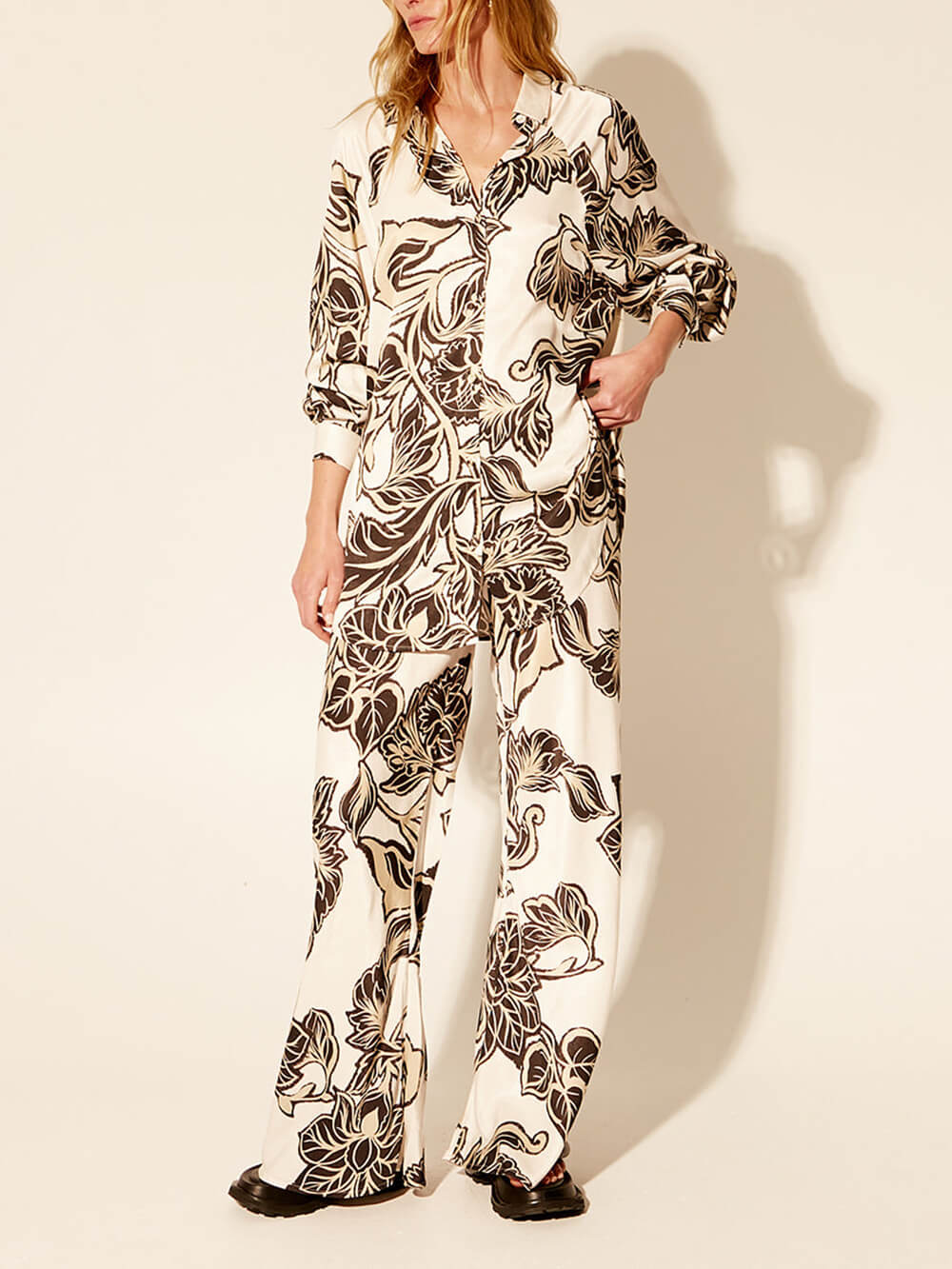 Elegantly Designed Pants