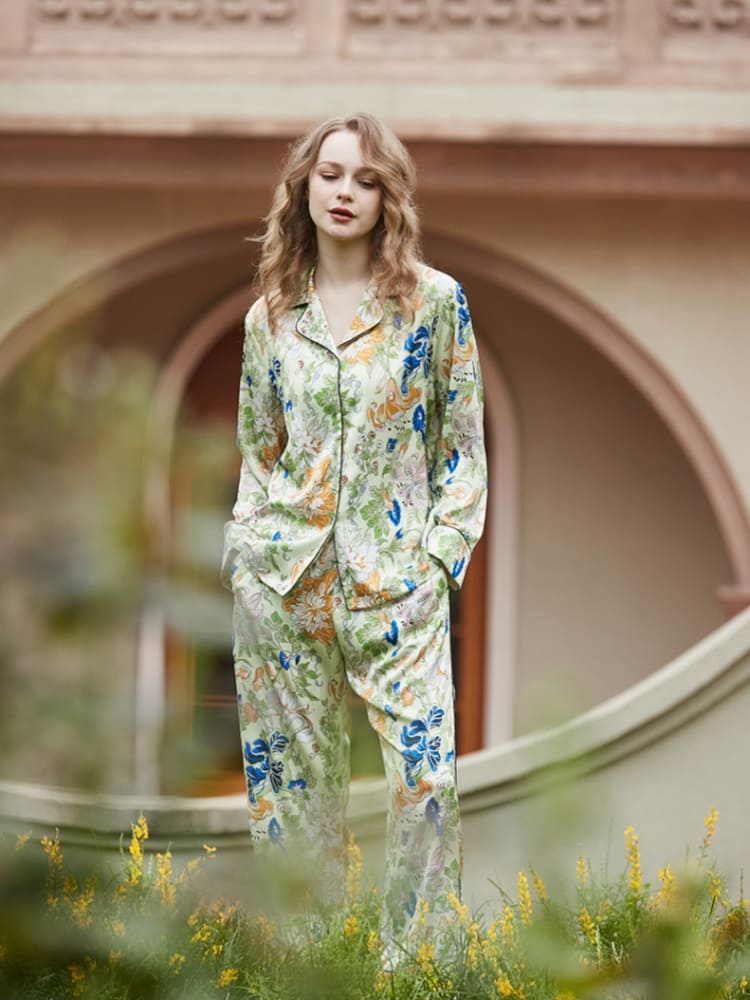 Classic Designed Cardigan