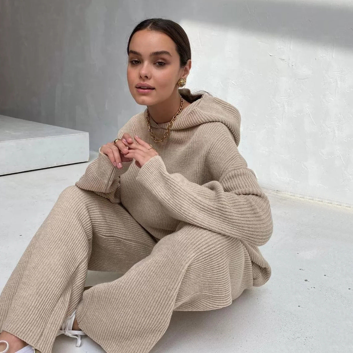 Timeless Vintage Style Pullover