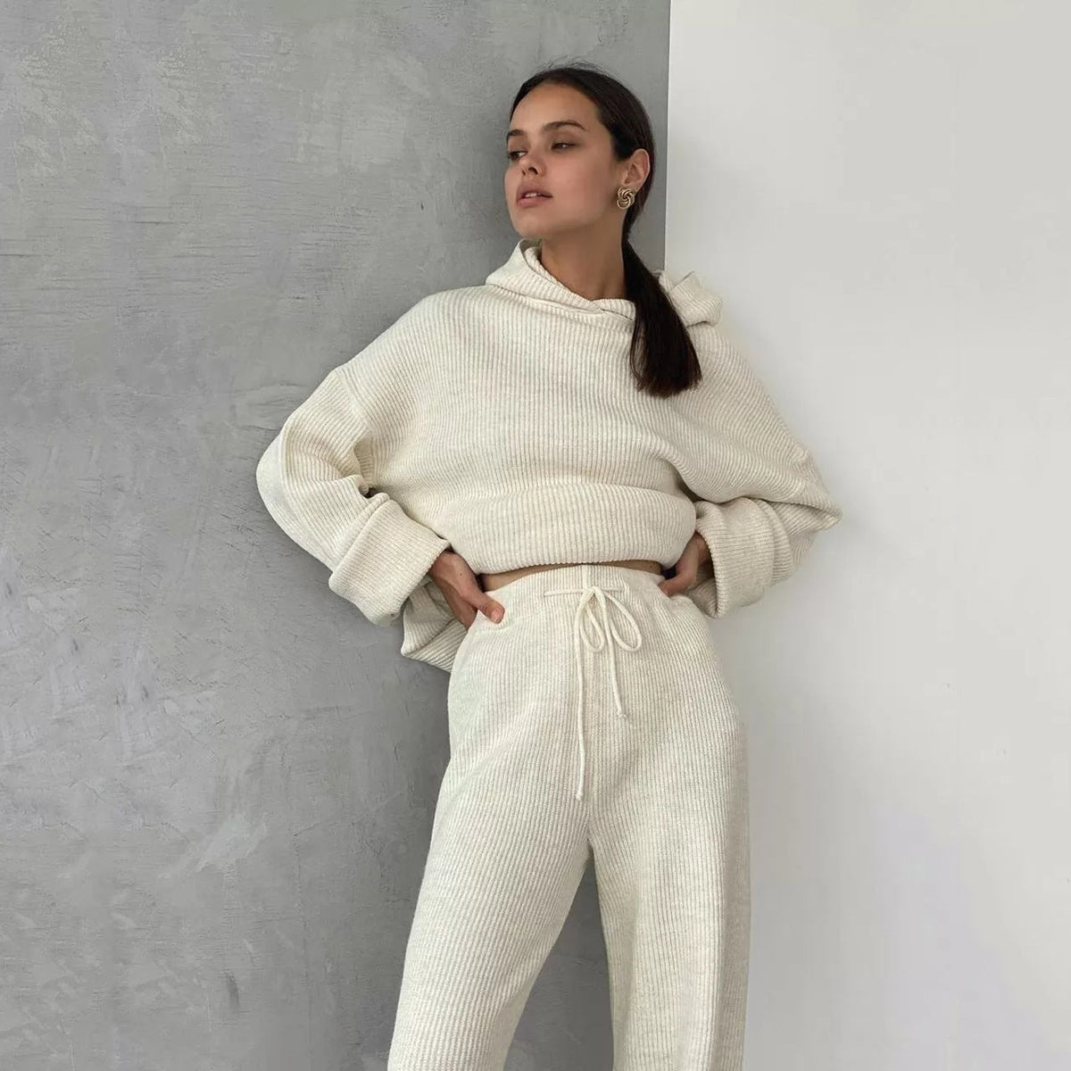 Timeless Vintage Style Pullover