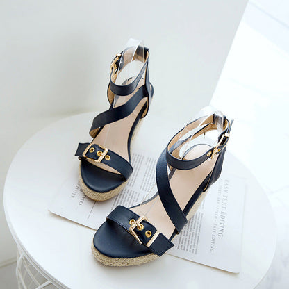 Graceful Orthopedic Sandals for Modern Look