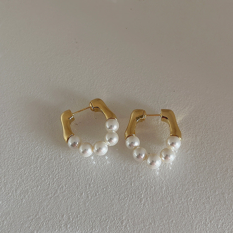 Pearl & Gold Earrings