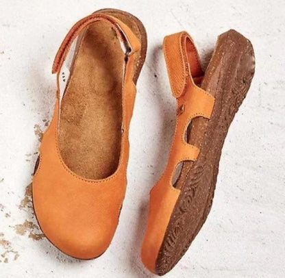 LM | Sandals with sling-back straps