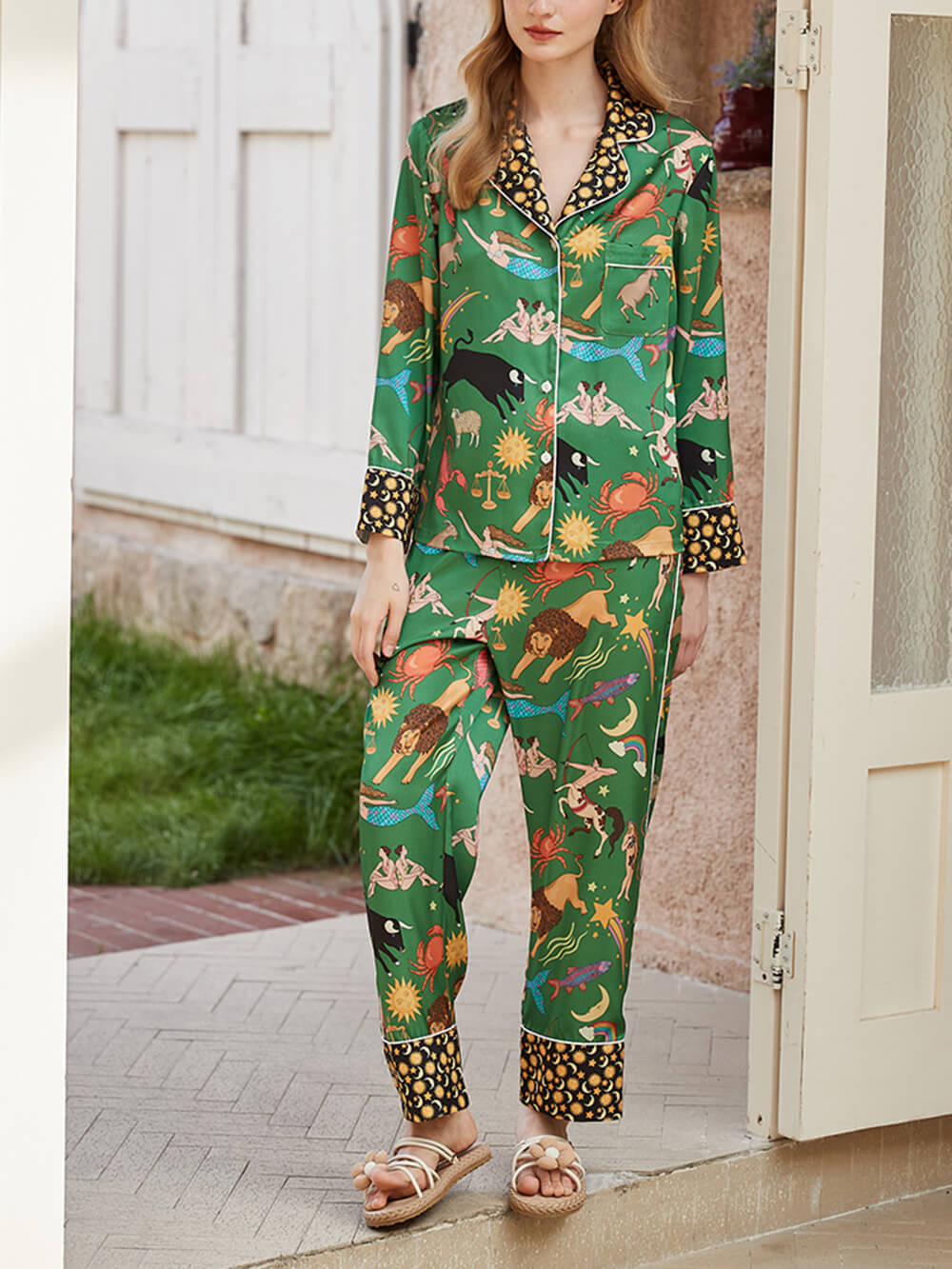 Timeless Vintage Style Garment