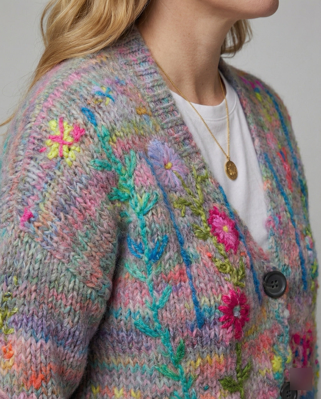 Elegantly Designed Pullover