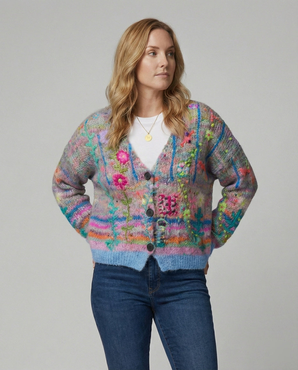 Elegantly Designed Pullover