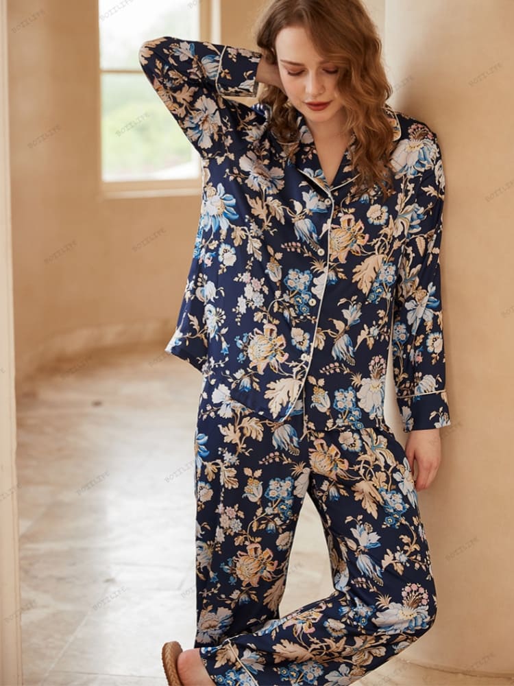Vintage Inspired Garment