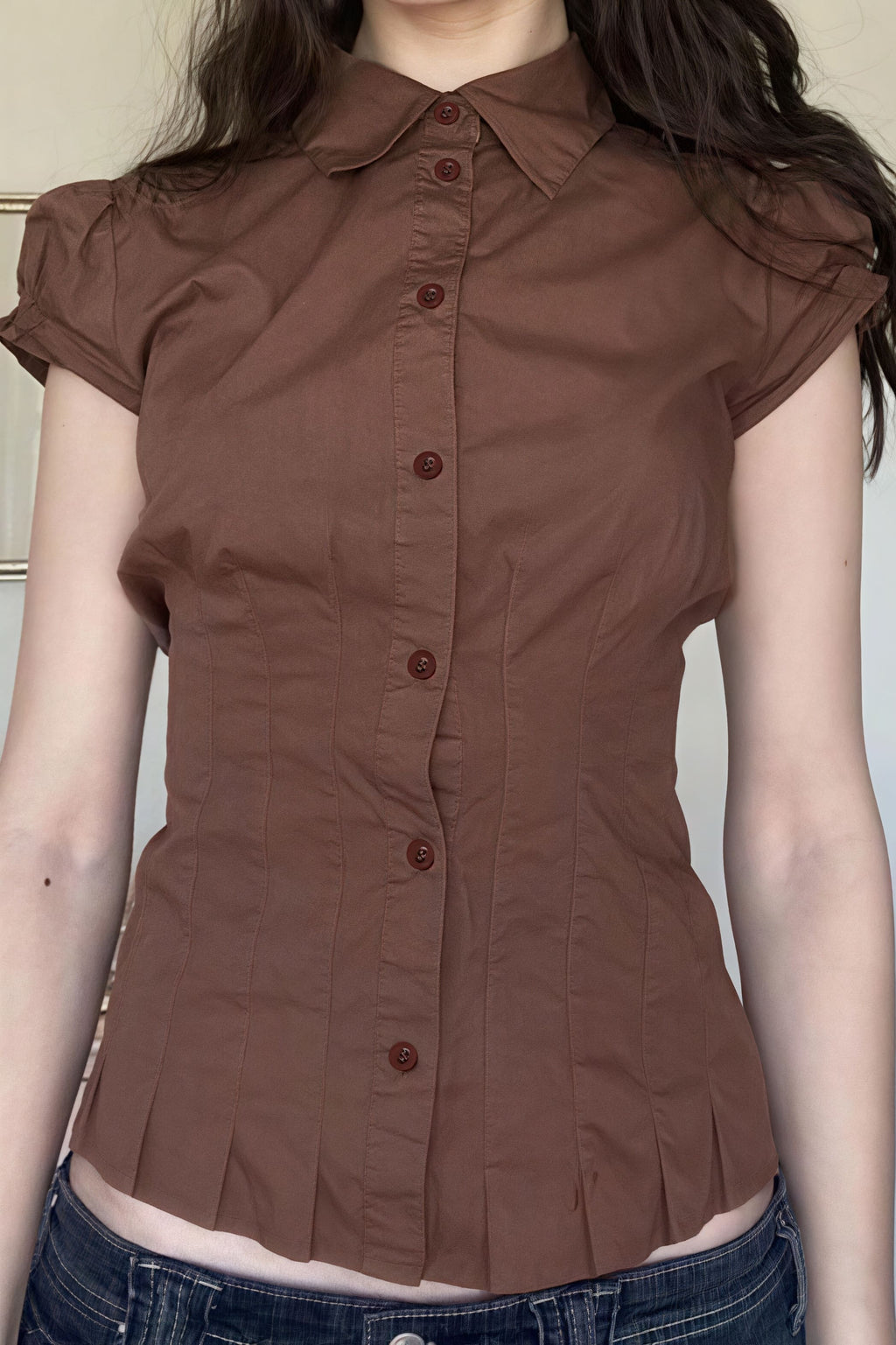 Effortlessly Elegant Blouse with a Timeless Design