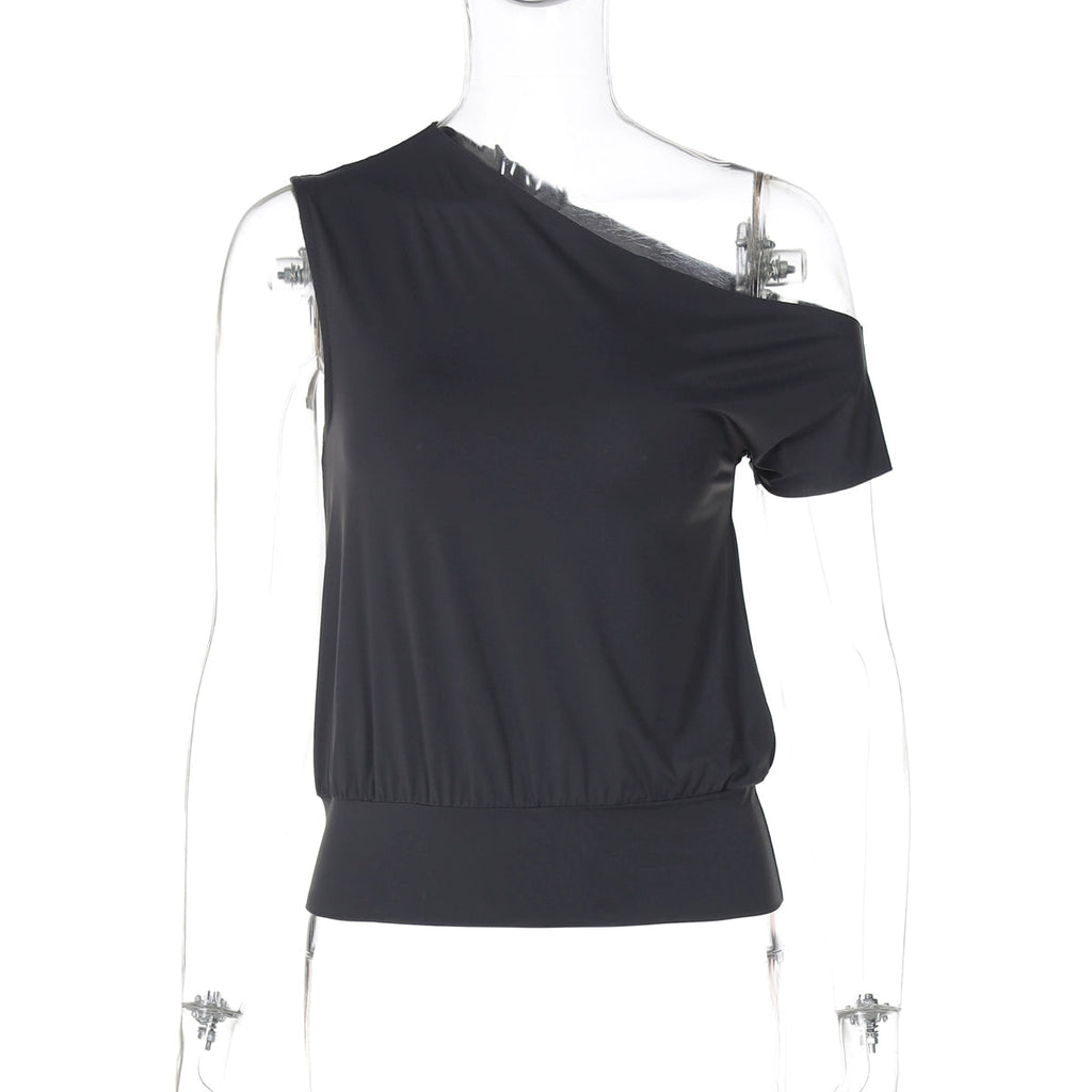 Well Tailored Garment with a Graceful Silhouette