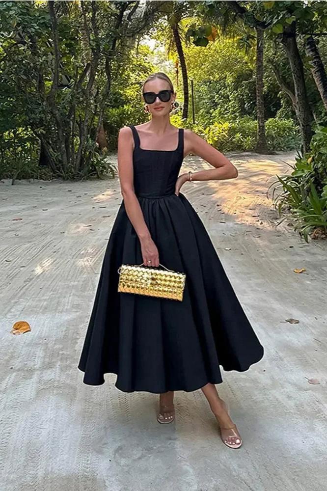Classic Vintage & Enduringly Stylish Dress