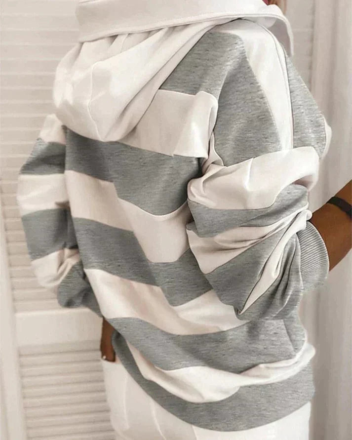 Elegantly Designed Pullover