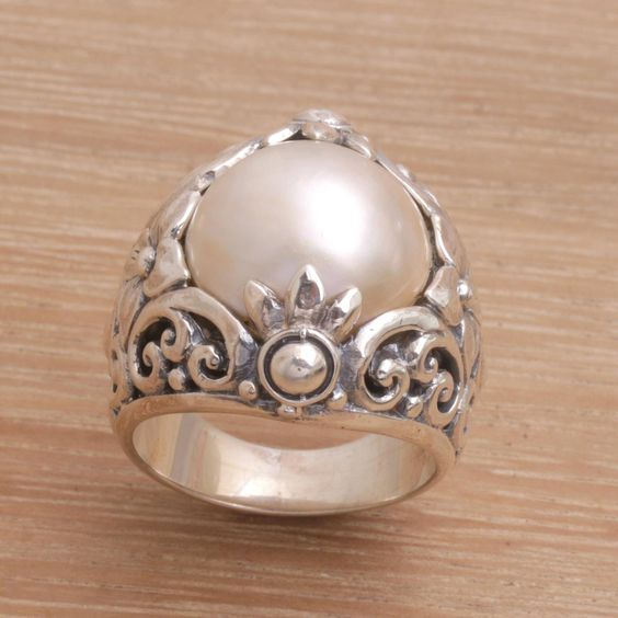 Rounded Pearl Silver Ring