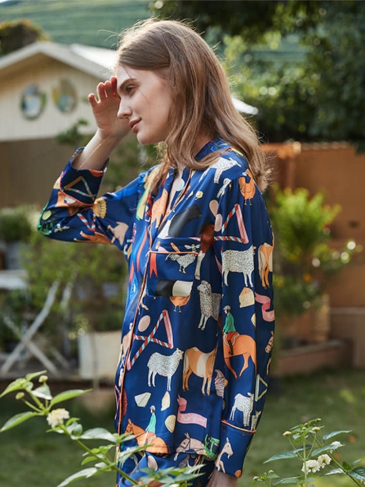 Timeless Vintage Style Garment