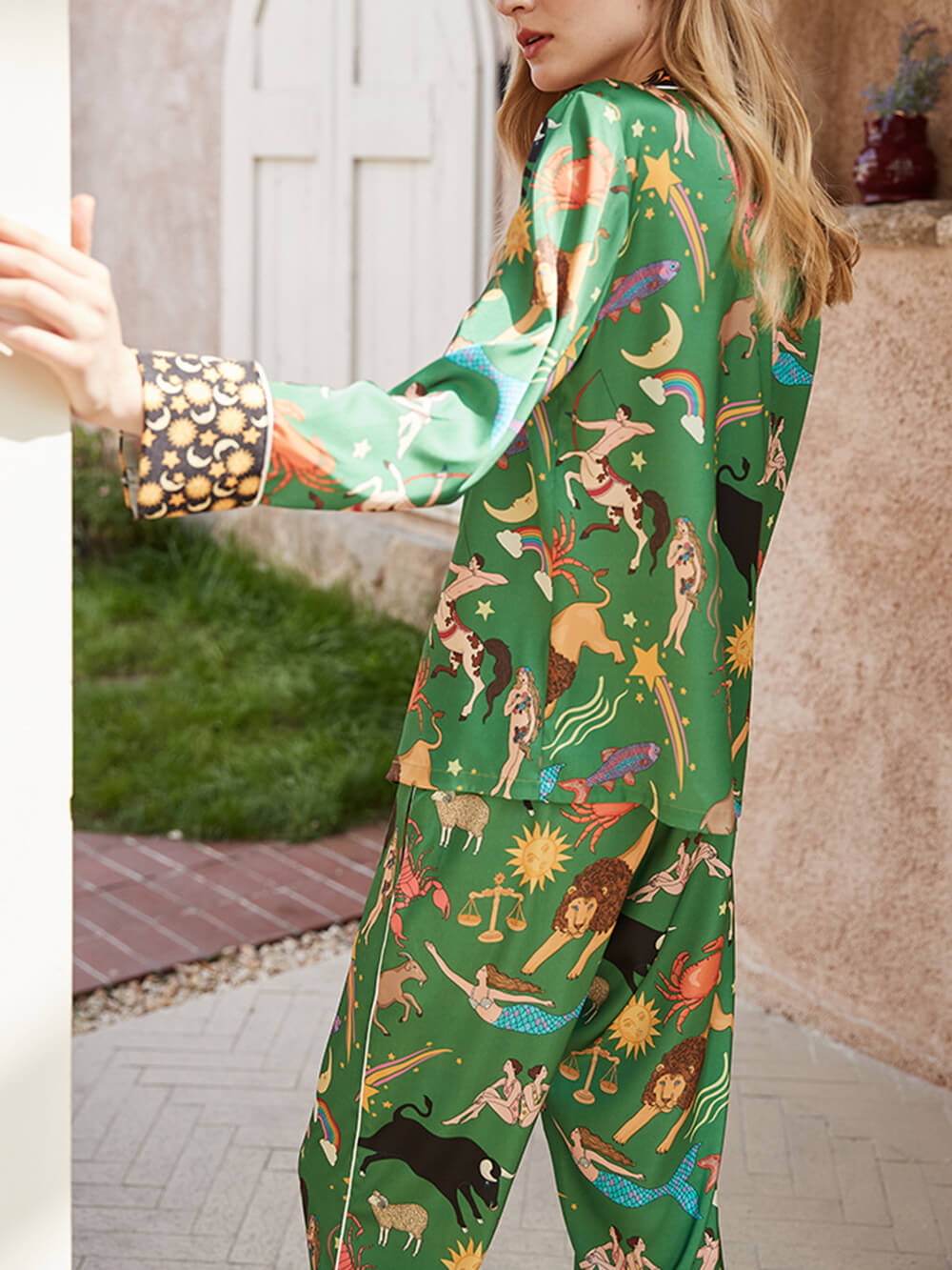 Timeless Vintage Style Garment
