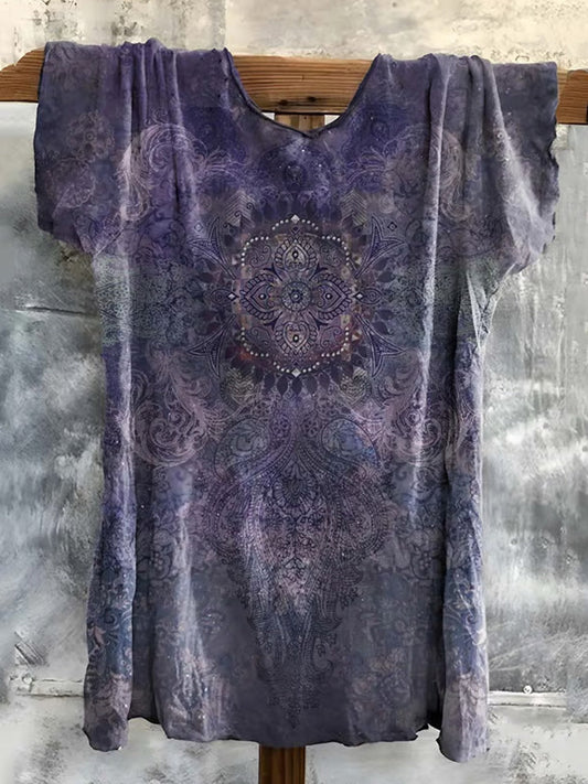 Women's Hippie Print V-neck T-shirt artswardrobe