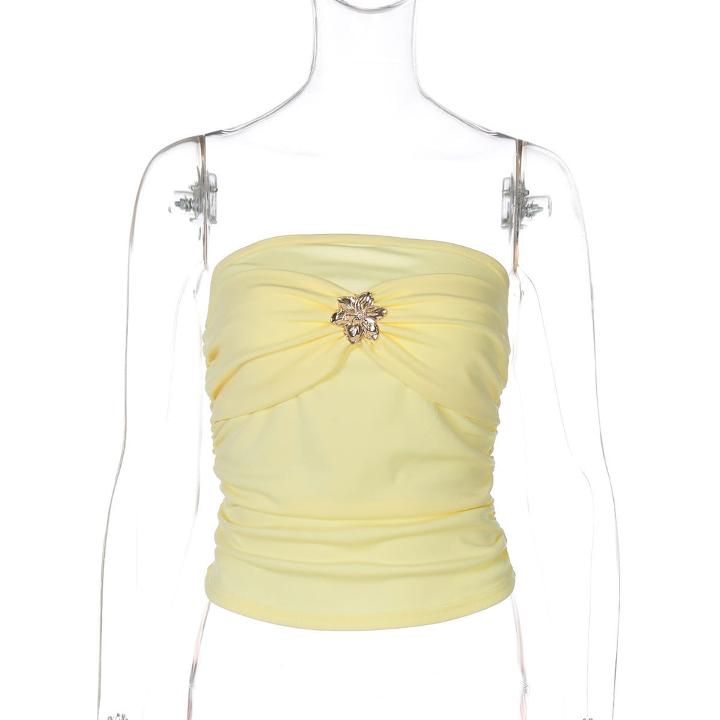 Well Tailored Top with a Graceful Silhouette