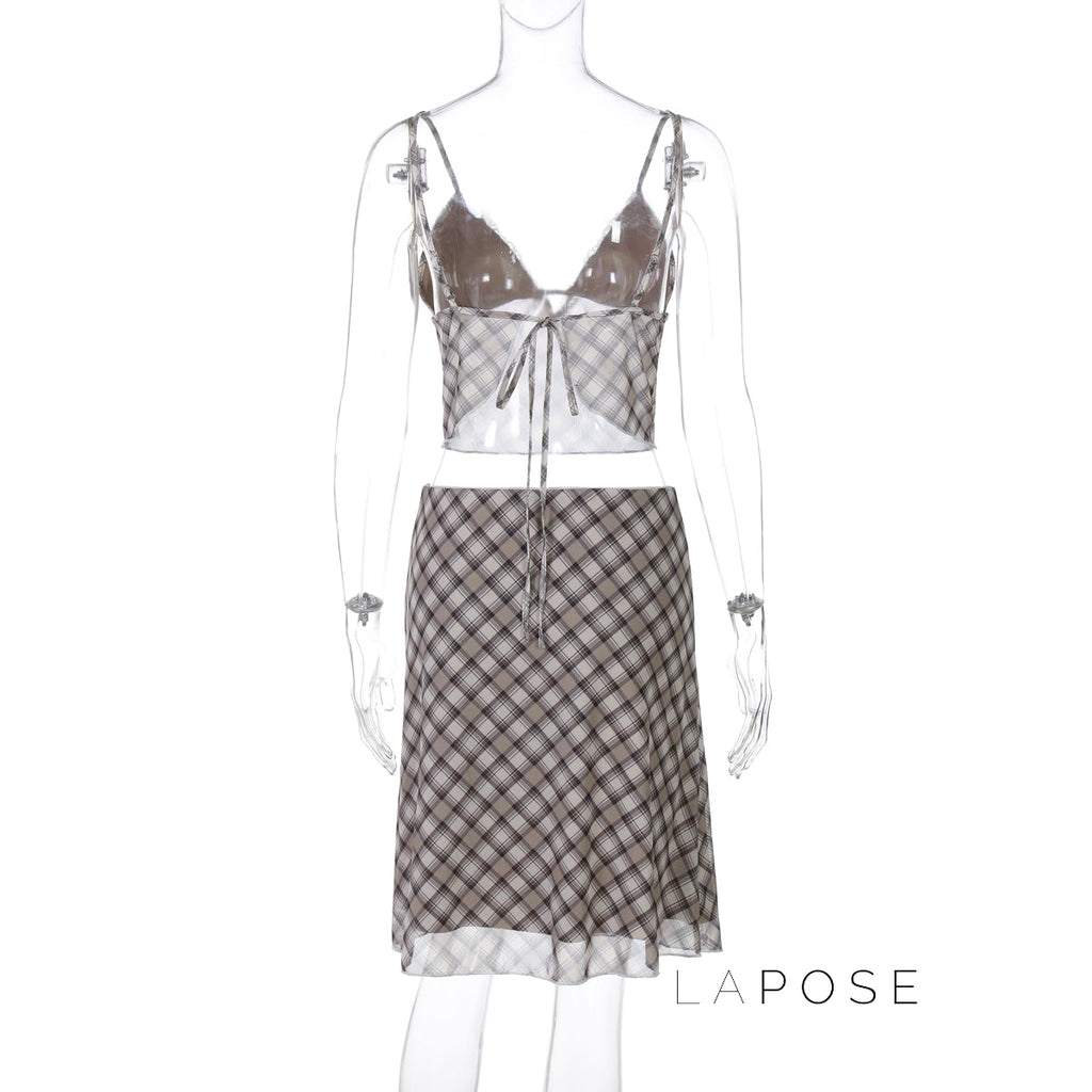 Sophisticated Garment with a Clean Classic Look