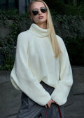Classic Vintage Sweater with a Flattering Fit