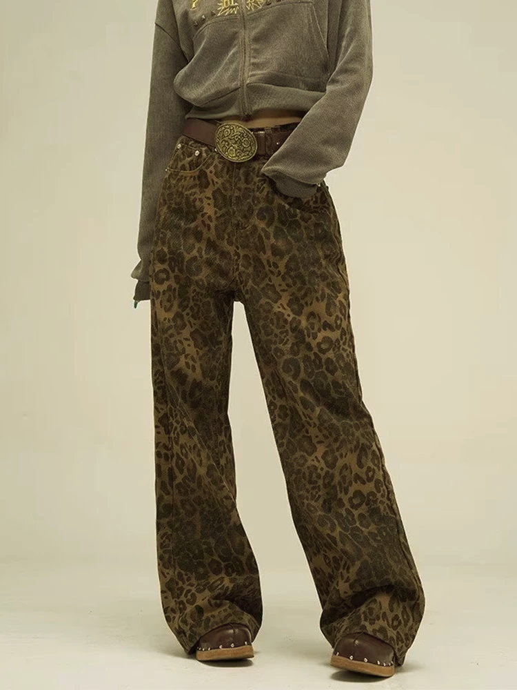 Gracefully Styled Pants for Any Occasion
