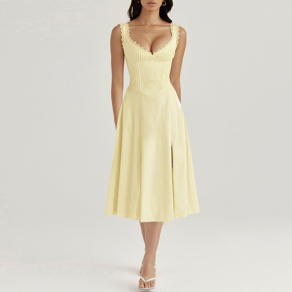 Beautifully Finished Dress in a Timeless Design