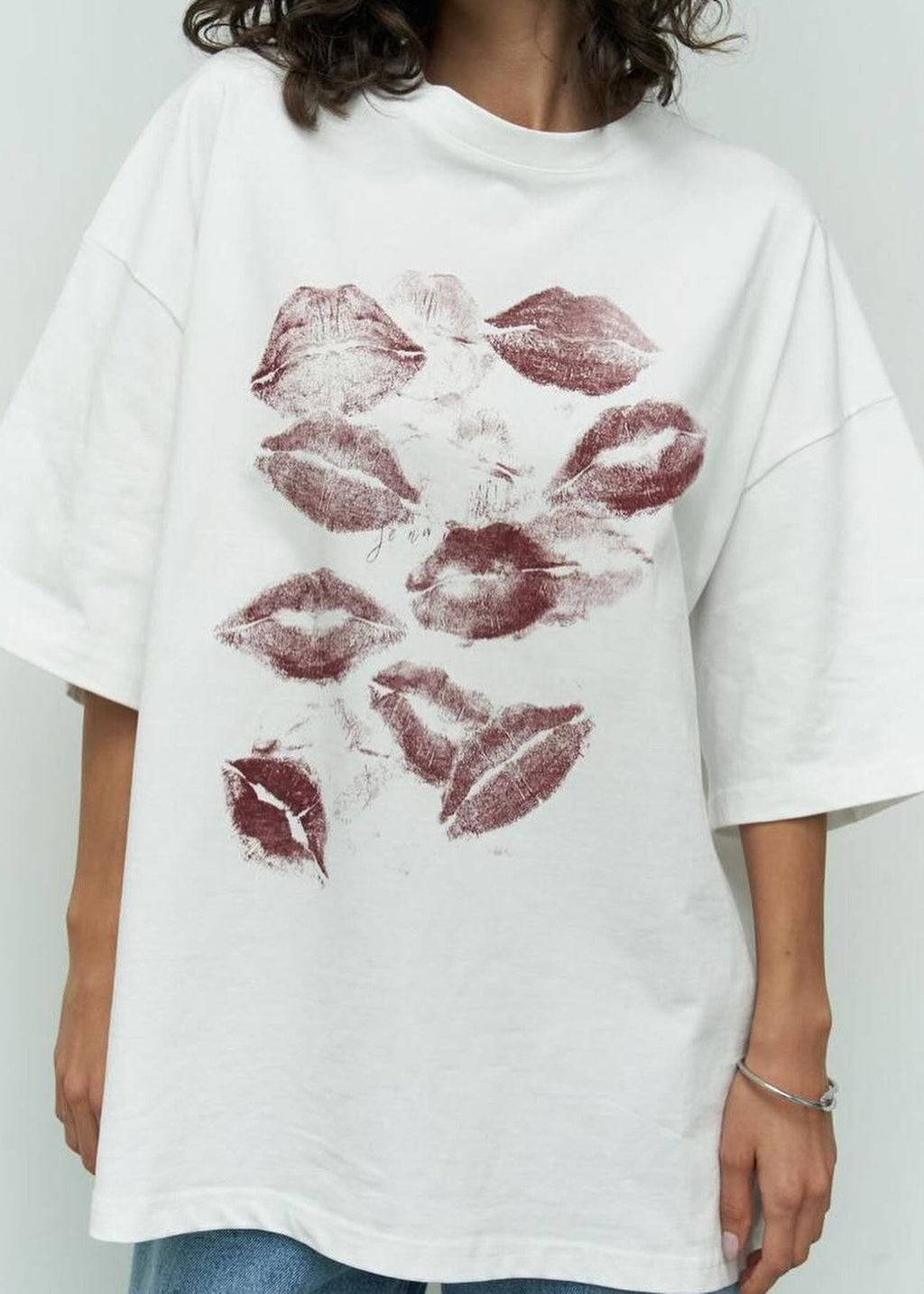 Beautifully Finished T-Shirt in a Timeless Design