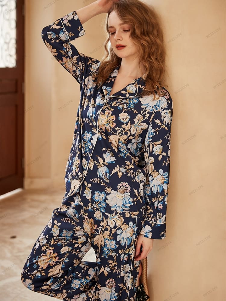 Vintage Inspired Garment