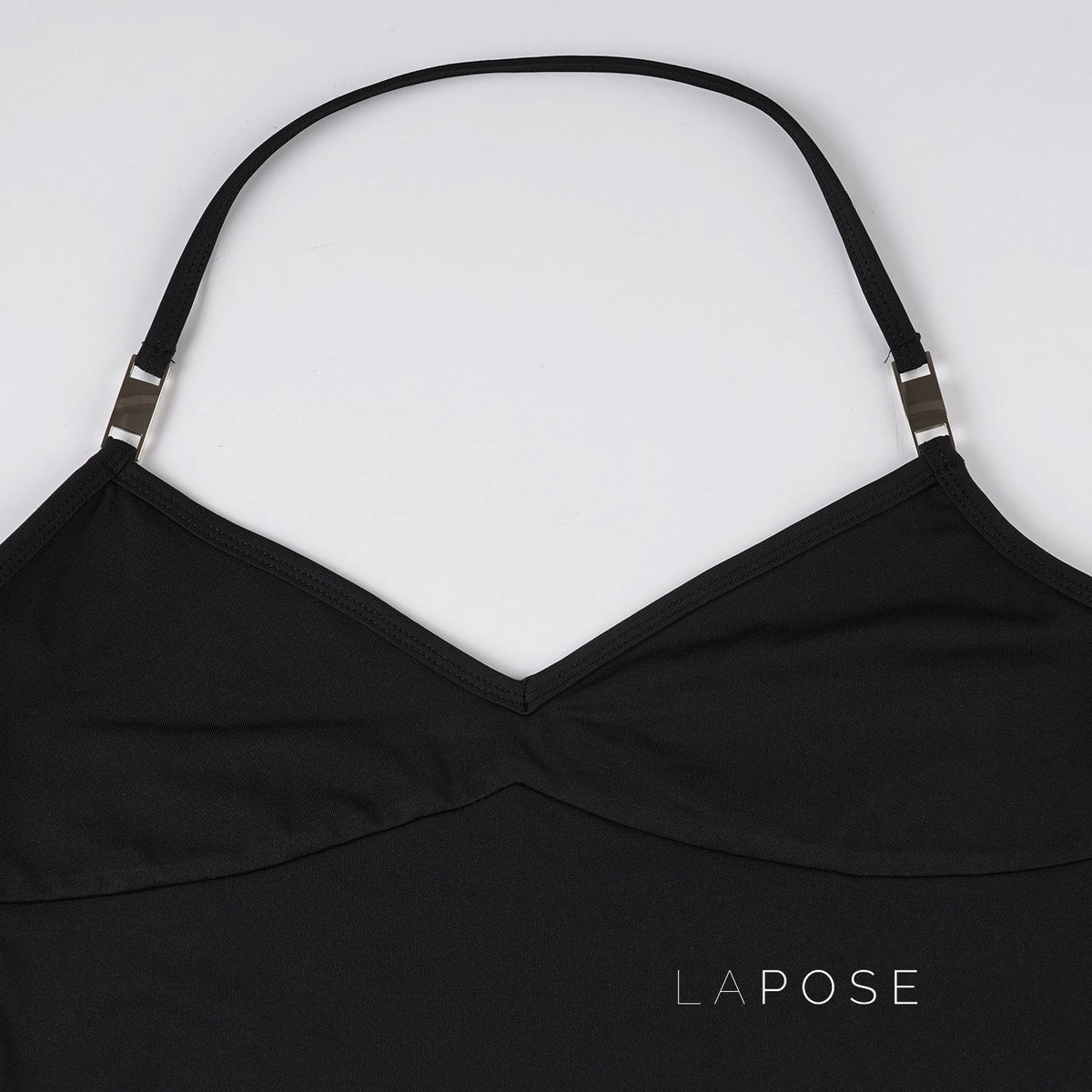 Well Tailored Top with a Graceful Silhouette