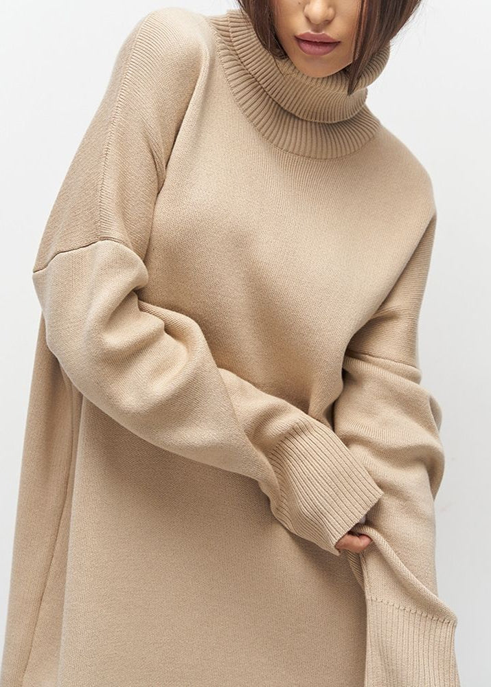 Classic Vintage Sweater with a Flattering Fit