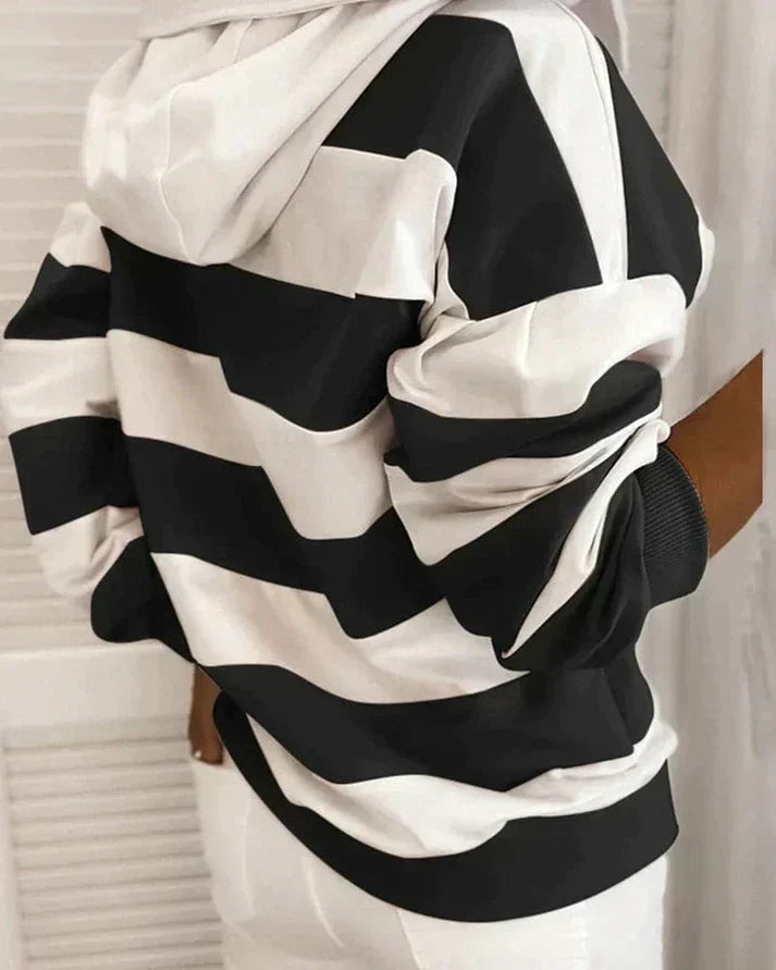 Elegantly Designed Pullover