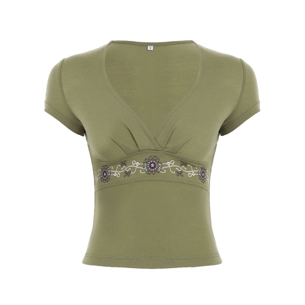 Classic Vintage & Enduringly Stylish Top