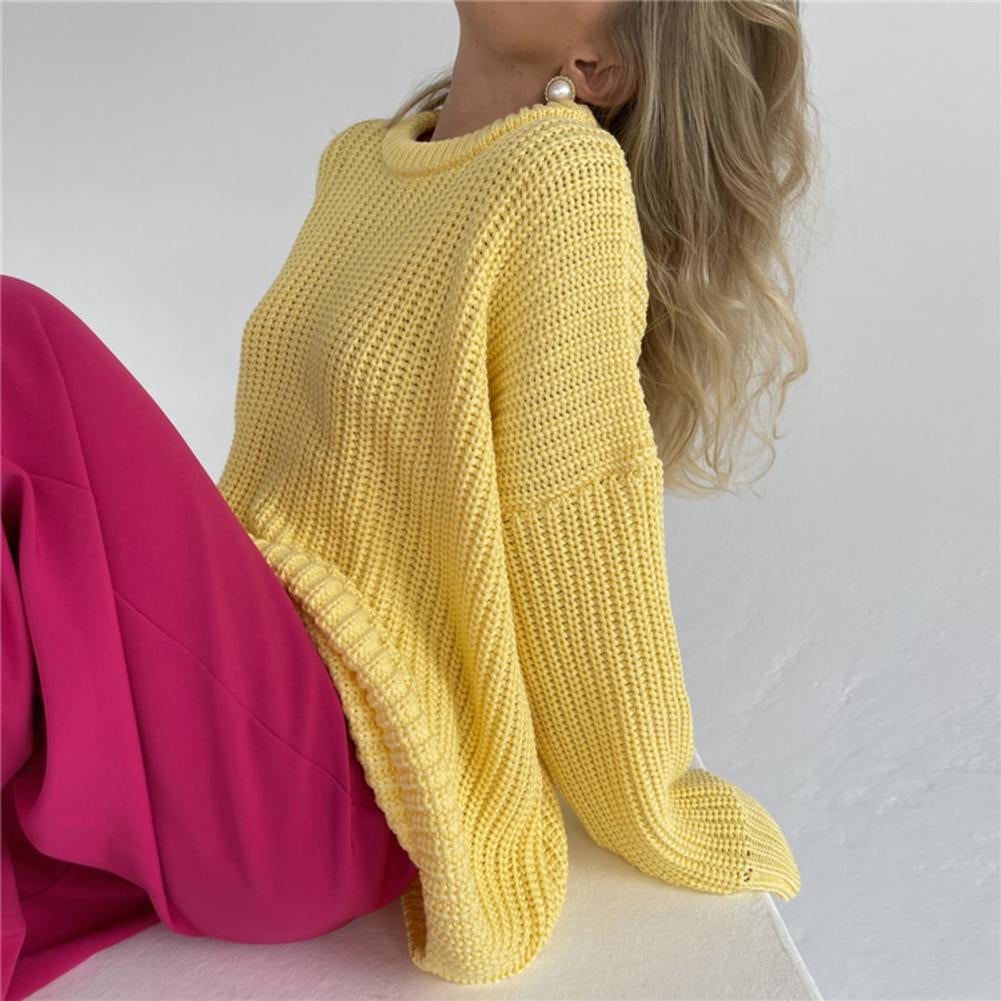 LM | Cozy knitted sweater with a round neckline
