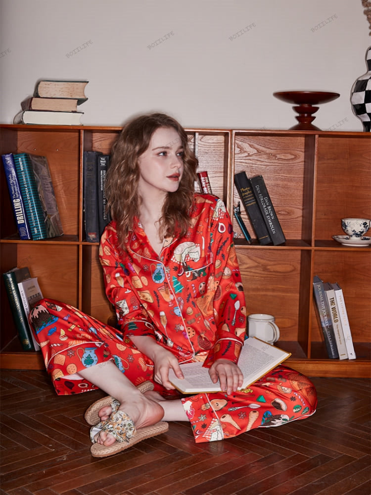 Timeless Vintage Style Garment