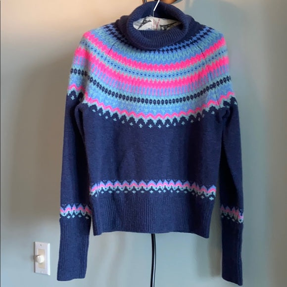 Gracefully Designed Jumper