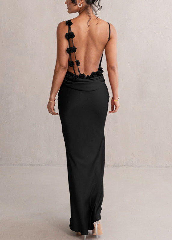 Sophisticated Garment with a Clean Classic Look