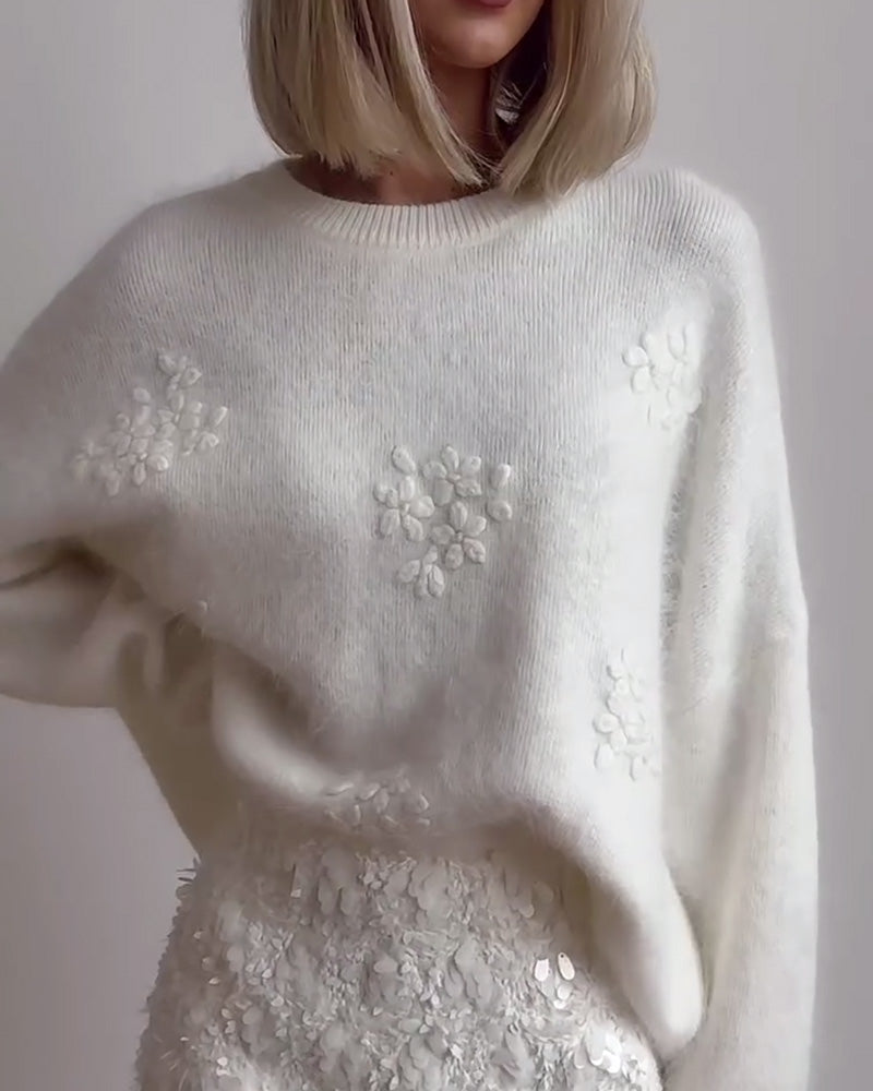 Elegantly Designed Pullover